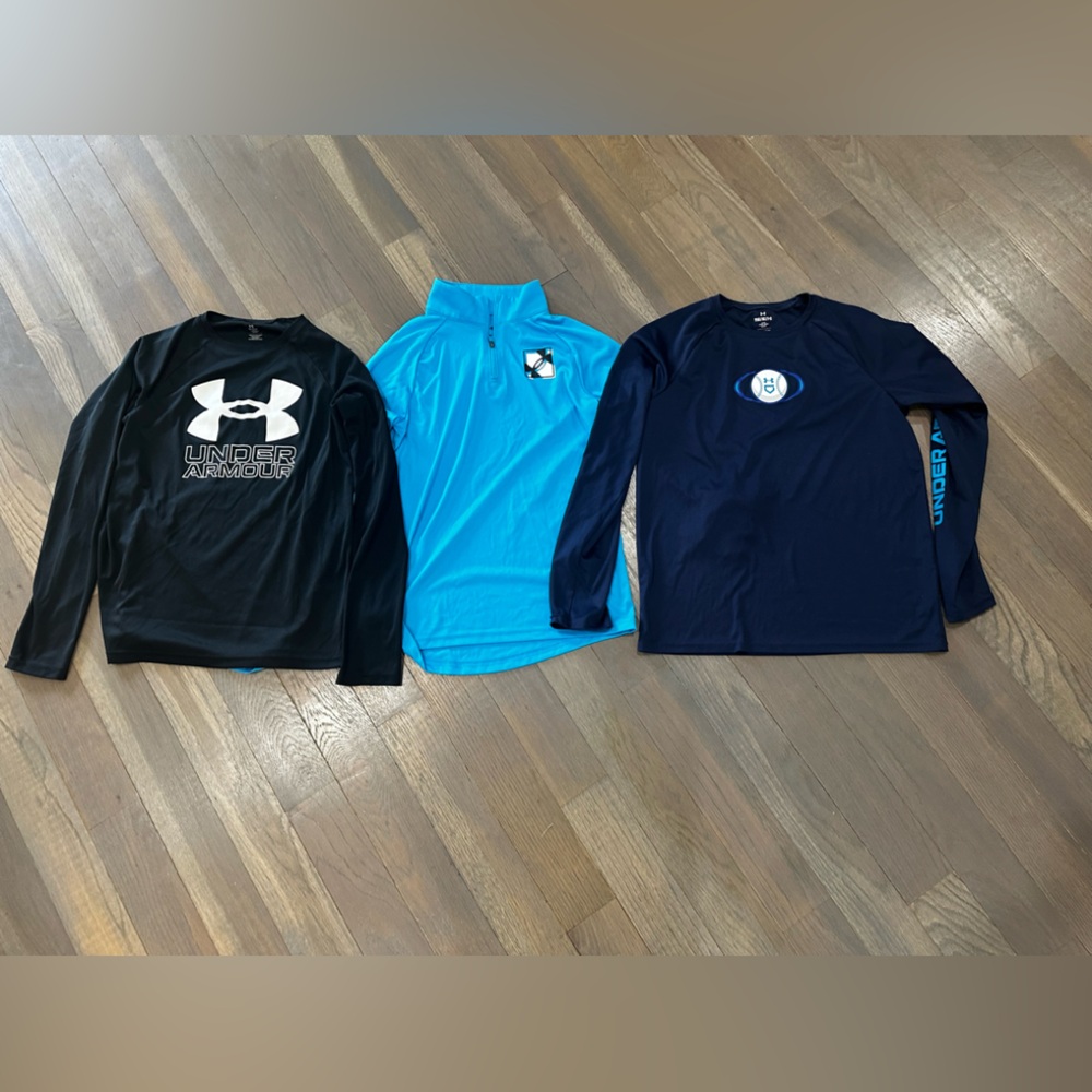 Under Armour Black Long Sleeve Tech Shirt + Blue Performance Tops Bundle